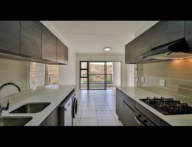 1 BEDROOM TOWNHOUSE FOR SALE IN OAKDENE